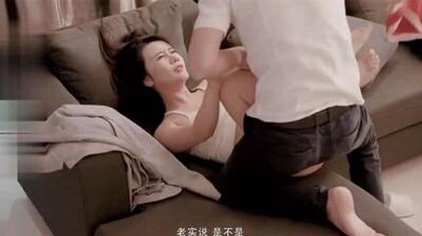 国产痴汉系列客户强奸篇老公约上司喝酒却成全了奸情