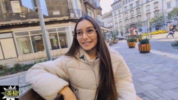 HEYZO-3794 聪明伶俐的义大利美女,身材性感火辣的荡妇中出－谢雷娜