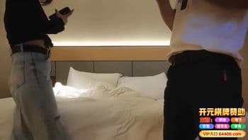 高颜值微胖少妇，抬腿侧入爆操被狠狠满足