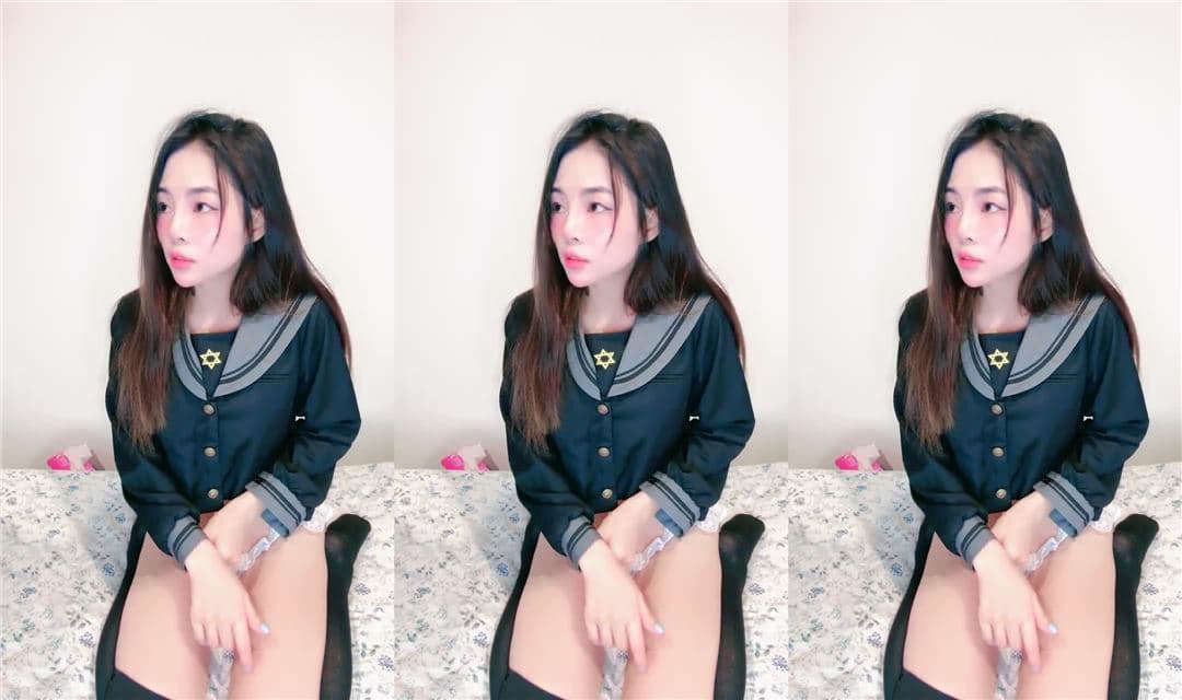 漂亮骚货小姐姐，性感内衣JK装，被炮友狠干骚穴，内裤扒到一边，怼入嫩穴，骑乘位爆草，爽的娇喘不断