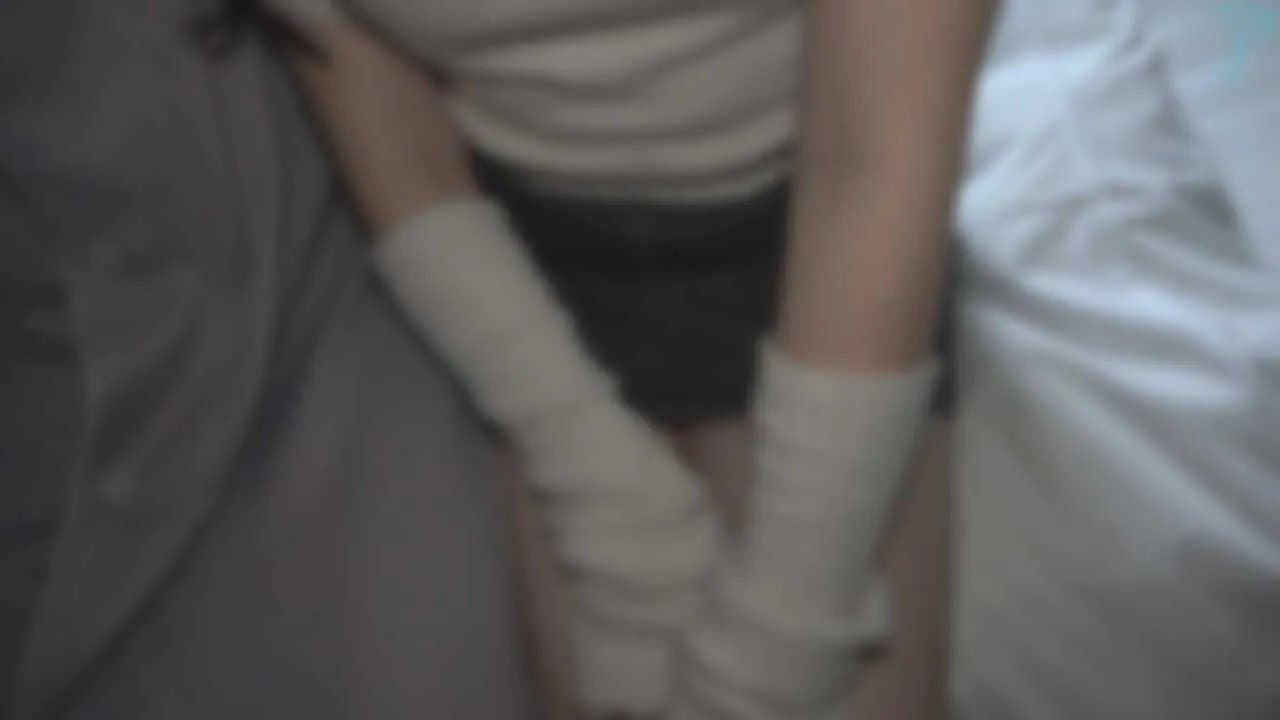 灵敏度出众又好色的牙科助手太萌了!与可爱的清秀美女两情相悦。插入后的性感表情和喘息声让我彻底崩溃了♡我被治愈了♡-cd2